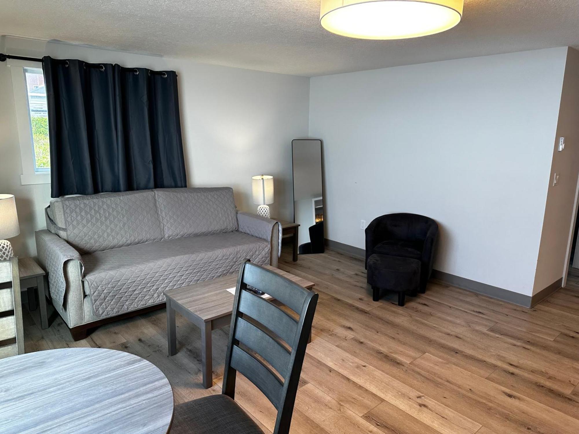 West Beach Suites Lincoln City Bilik gambar